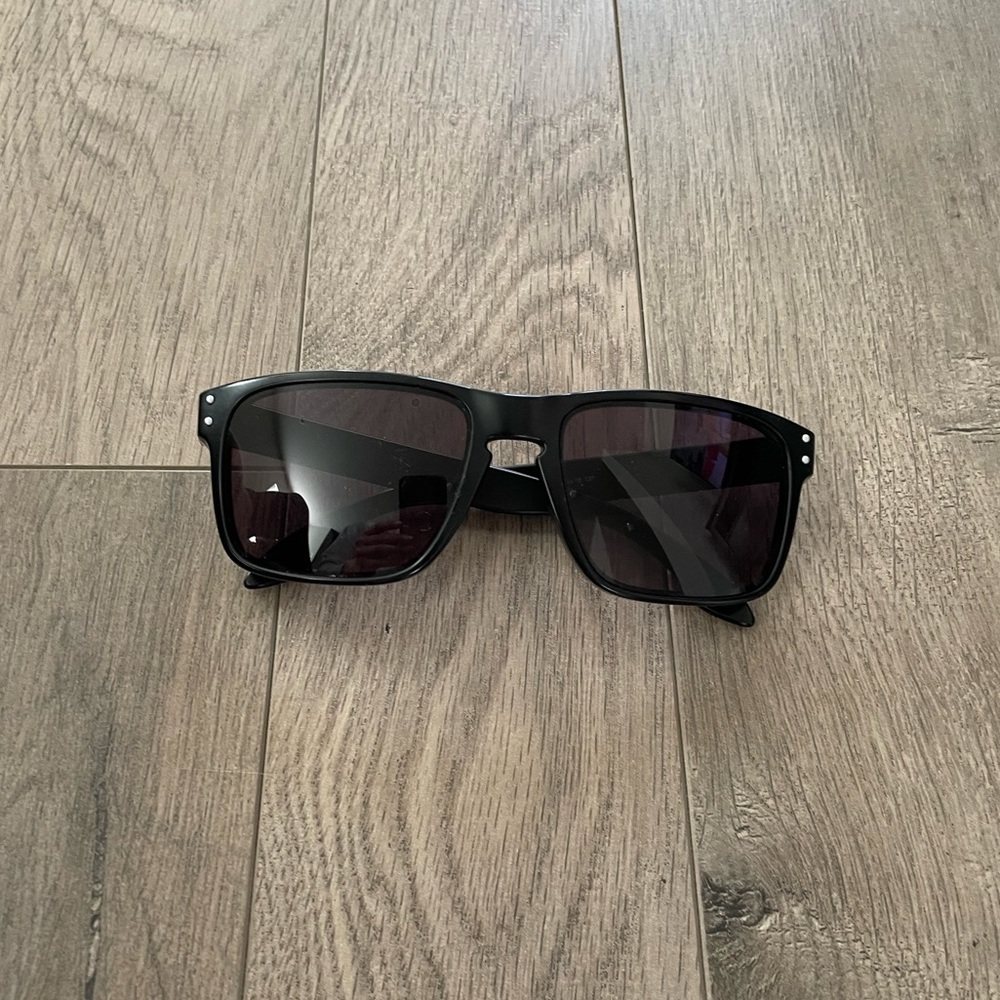 Oakley Black Frame Black Lens Reflective Sunglasses